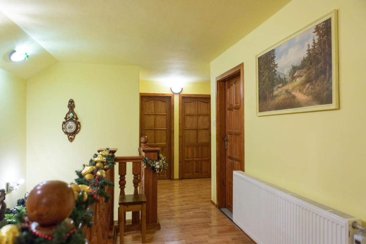 Ubytovanie Adina Poltar Extérieur photo