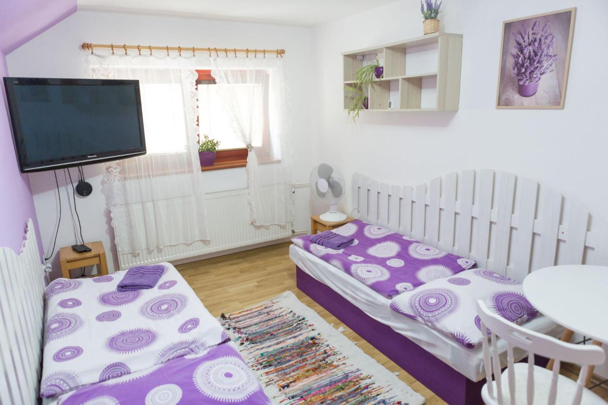 Ubytovanie Adina Poltar Extérieur photo